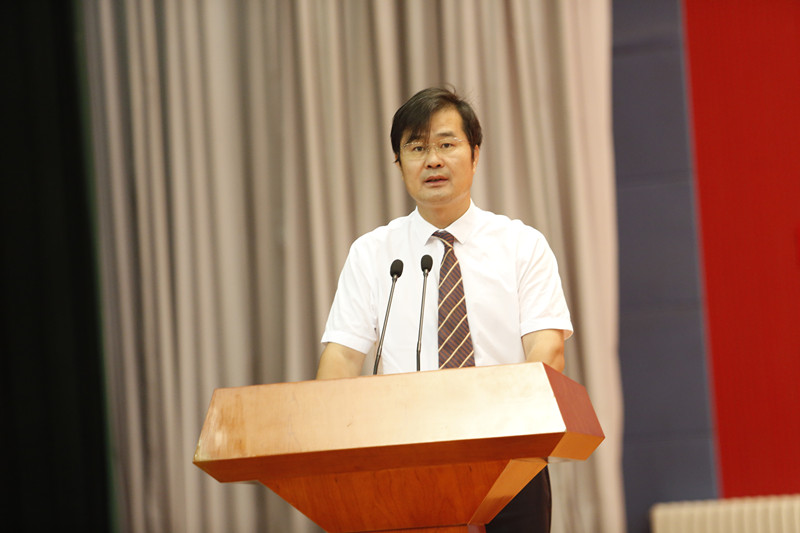 2019级军训团编制分6个营,47个连,95个排,吴晓彬任团长,张海波任政委